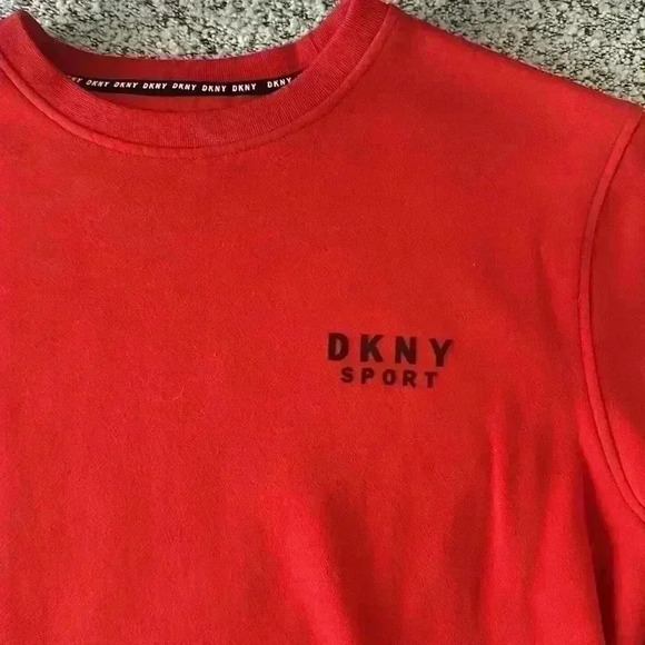 DKNY Men’s Sweater - Picture 2 of 4